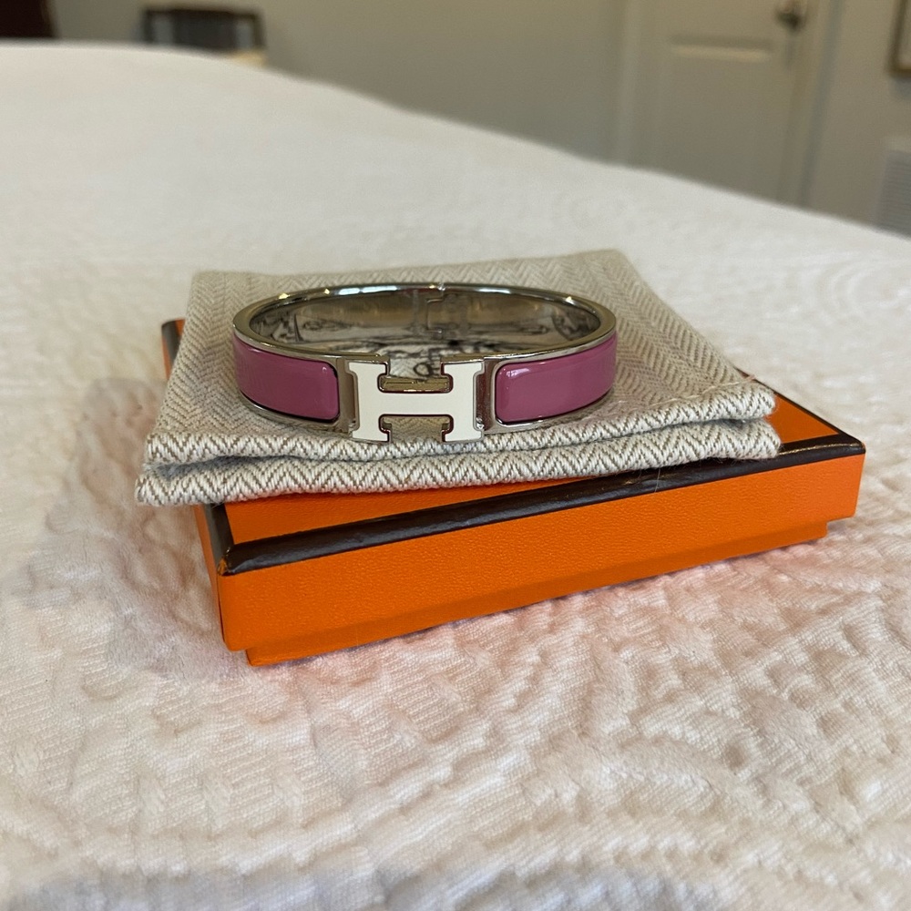 Hermés Clic H bracelet, silver and pink